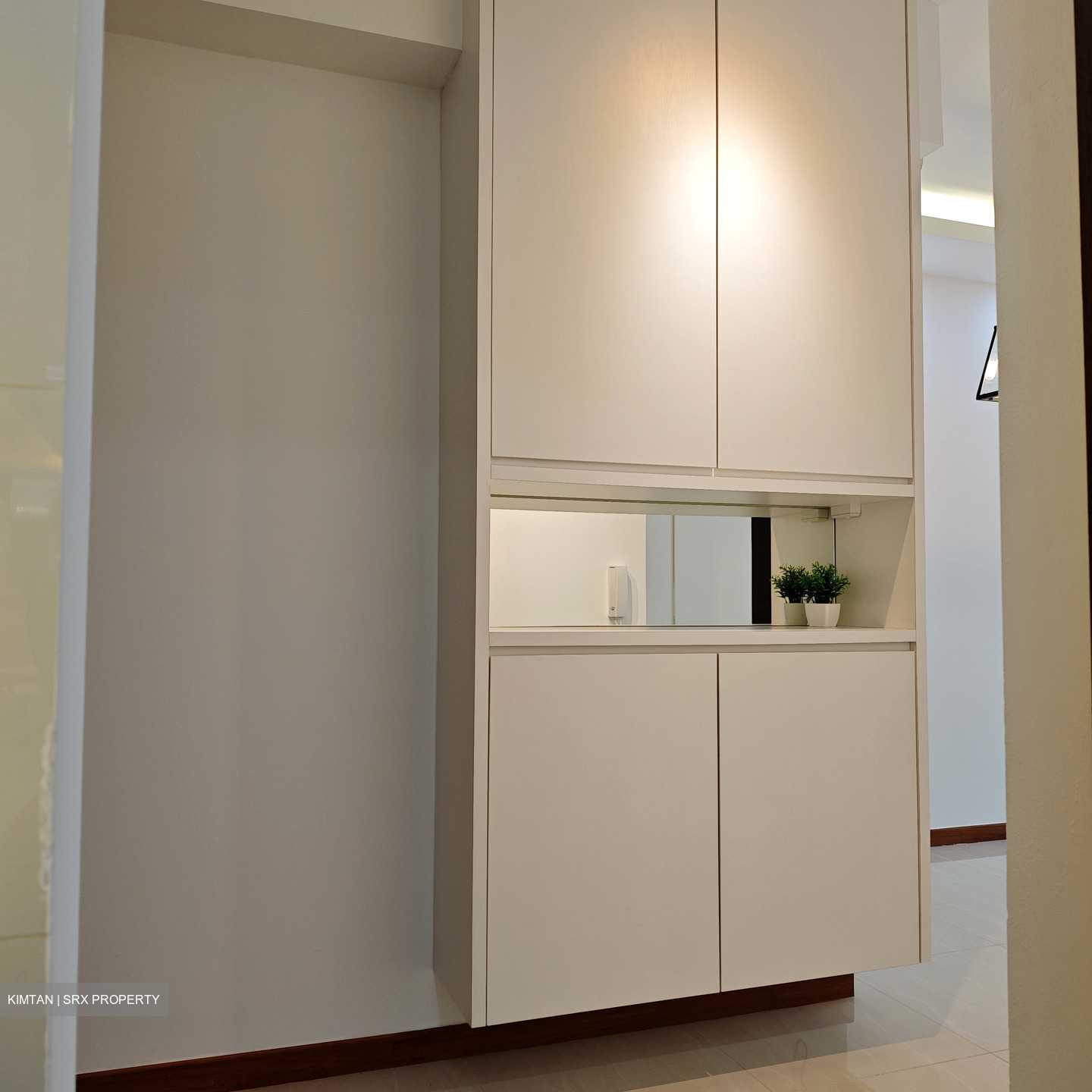 1 Canberra (D27), Condominium #610399221